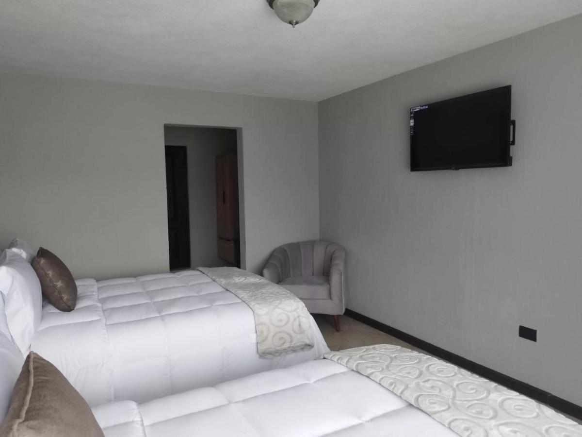 L'Aurora Inn Hostal Guatemala City Exterior foto